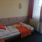 Hajnal Szálloda 3*
