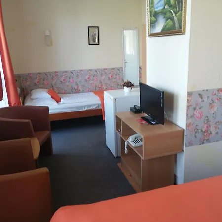 מלון Hajnal Mezőkövesd