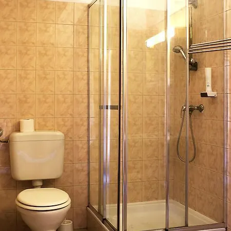 Hajnal Hotel