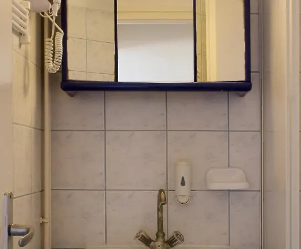 Hajnal Hotell