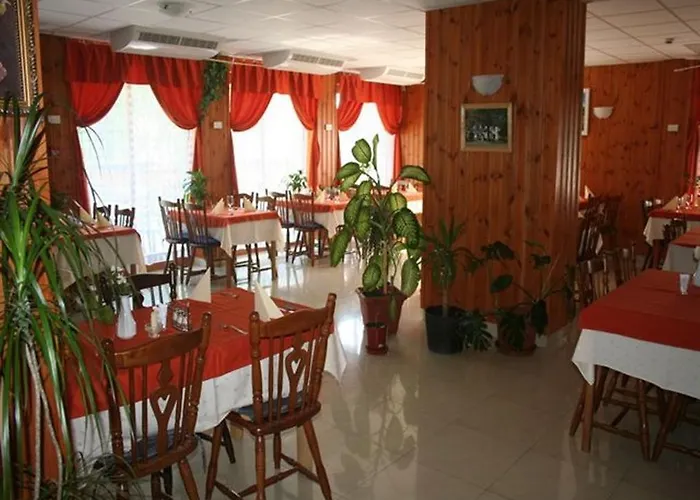 Hotell Hajnal Mezőkövesd